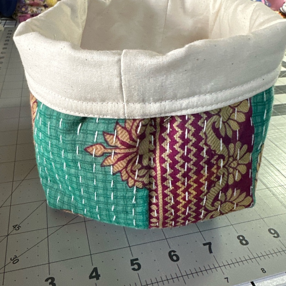 Random Pull Lined Kantha Baskets - image 6
